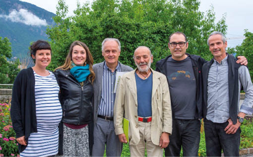 Das K&#00252;nstlerkollektiv &#08222;Terrae&#08220; mit den beiden S&#00252;dtiroler K&#00252;nstlerinnen. V. l.: Sabine Bortolotti, Annalisa Covi, Alberto Larcher, Giuseppe Dondi, Alberto Rossi und Fabio Seppi.