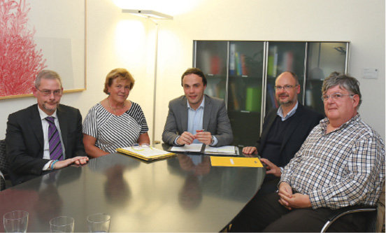 V.l. Werner Atz, Helga Mutschlechner Holzer, Philipp Achammer, Werner Steiner und Herbert Schatzer