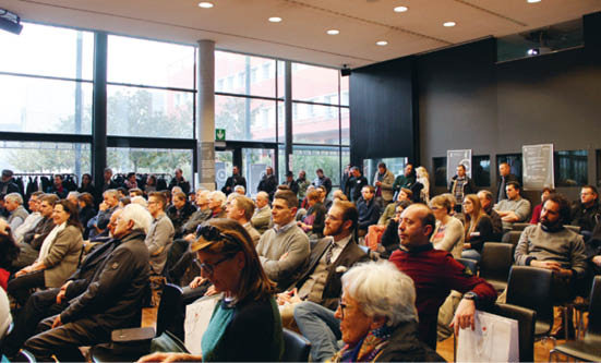 Der Andrang beim ersten Open Space zum Autonomiekonvent in Bozen war gro&#00223;. Foto: S&#00252;dtiroler Landtag