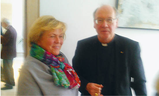 Der Salzburger Erzbischof Franz Lackner und KVW Frauenvorsitzende Helga Mutschlechner.&#08233;